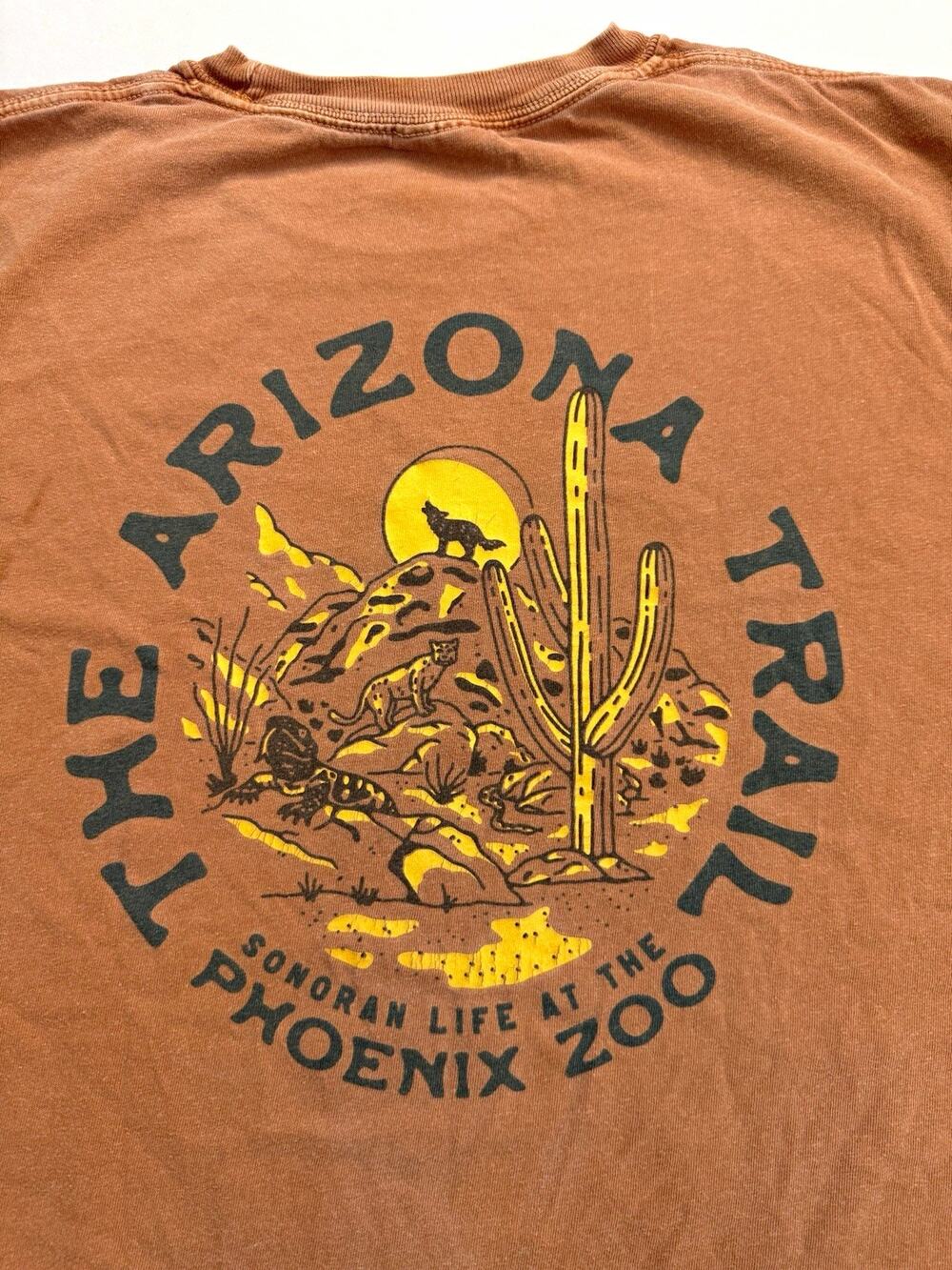 Comfort Colors Unisex L Brown Phoenix Zoo Arizona Trail Graphic Crew T-Shirt